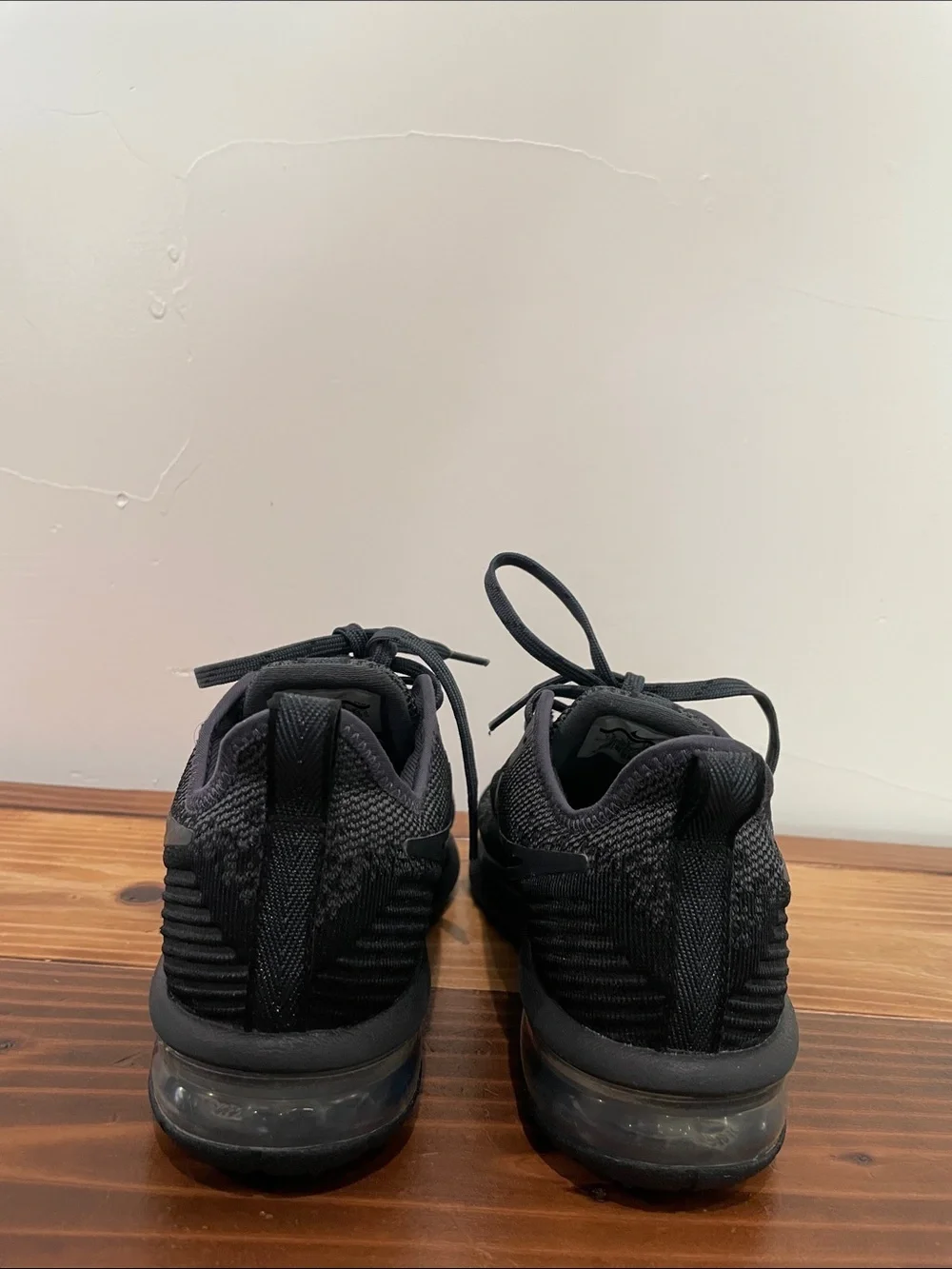 Nike Air Max Sequent 4 Anthracite Women’s Size 7.5